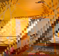 Eternity Springs Art Farm Bed and Breakfast - Taree Accommodation