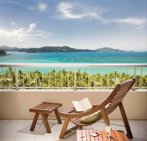 Hamilton Island Reef View Hotel - Taree Accommodation 1