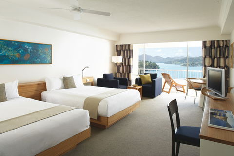 Hamilton Island Reef View Hotel - Taree Accommodation 2