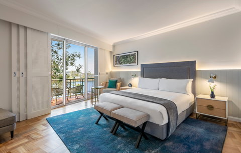 InterContinental Sanctuary Cove Resort - Taree Accommodation 4