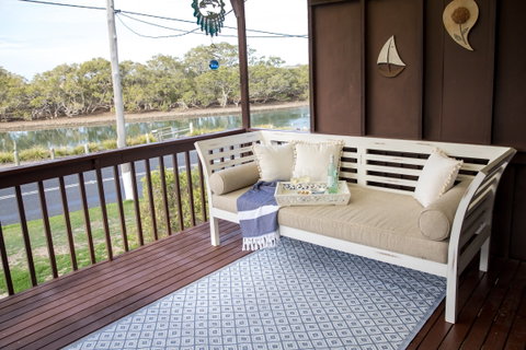 Kookas Nest - Taree Accommodation 0