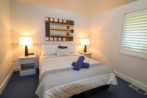 Plover Deluxe Villa 25 - Taree Accommodation 3