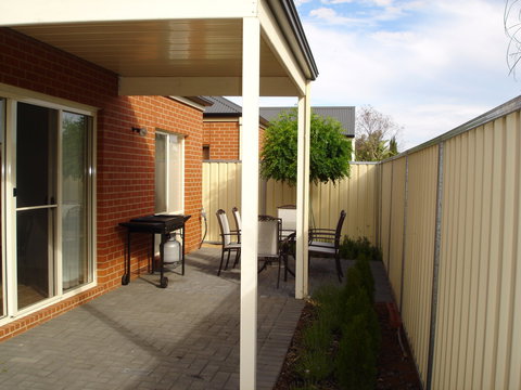 Shamore Apartments - Eleventh Street Mildura - Taree Accommodation 5