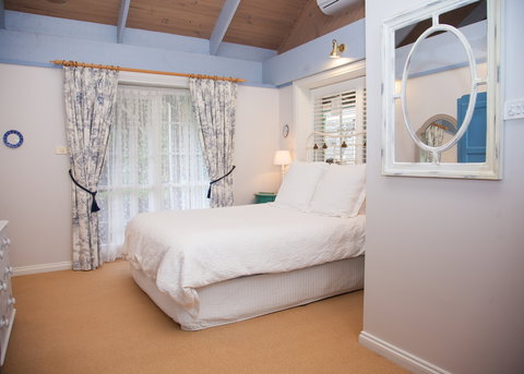 The Studio & The Barn - Taree Accommodation 3