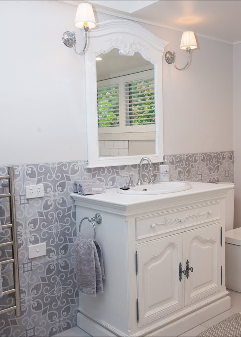 The Studio & The Barn - Taree Accommodation 5