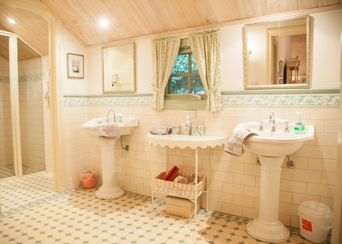 The Studio & The Barn - Taree Accommodation 7