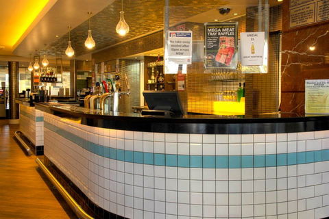 The Crown Hotel Motel - Taree Accommodation 1