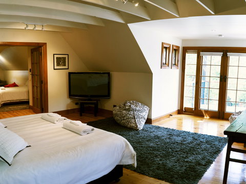 Thiele House Retreat - Taree Accommodation 5