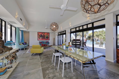 ZEN Beach Retreat - Taree Accommodation 6