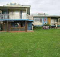 Baudins View Holiday House - Taree Accommodation