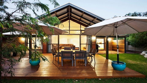 Beachcomber - Taree Accommodation 0