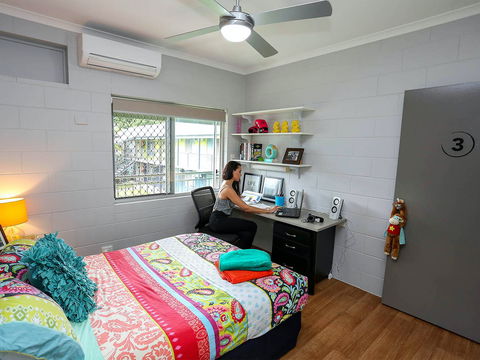 Cairns Student Lodge - Taree Accommodation 0