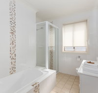 Colonial Court Villas Serviced Apartments - Taree Accommodation