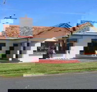 Gillian on Meylin - Taree Accommodation