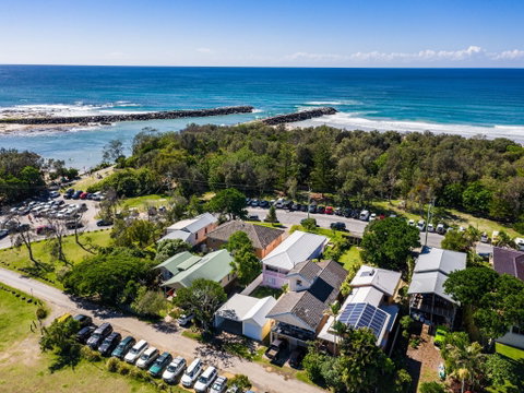 Sunset Beach - Surfside - Taree Accommodation 2