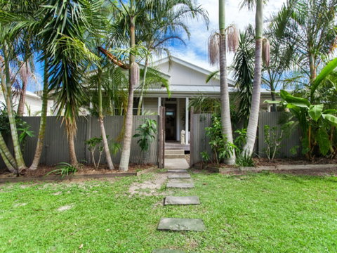 Abachi - Taree Accommodation 1