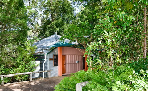 Bushland Cottages And Lodge Yungaburra - Taree Accommodation 2