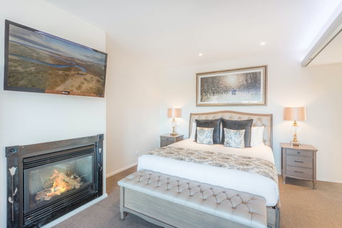 Eagle View Escape - Taree Accommodation 1