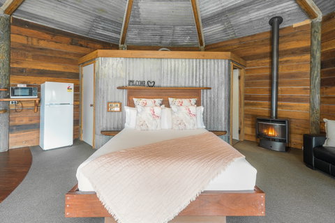Eagle View Escape - Taree Accommodation 2