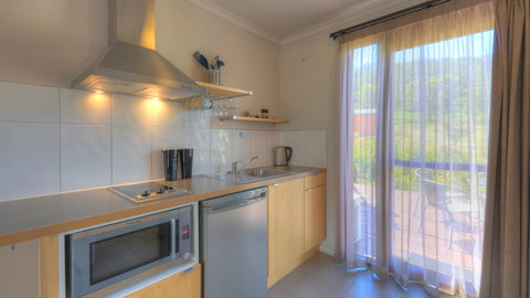 Parsons Bay Retreat - Taree Accommodation 2