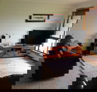 Springs Beach House - Taree Accommodation