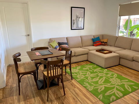 The Mains Guest House - Taree Accommodation 2