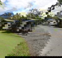 Tropicana Caravan Park Sarina - Taree Accommodation
