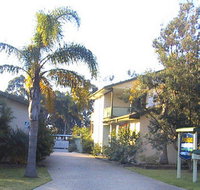 Avalon Holiday Units - Taree Accommodation