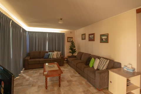 78  River Lane Mannum -River Shack Rentals - Taree Accommodation 2