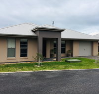 Adore 6 Villa - Taree Accommodation
