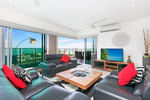 Beachlife Sands 3 Bedroom Harbour View Apartment - Taree Accommodation 1