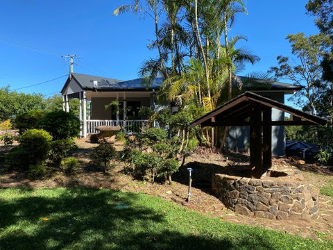 Clouds Mapleton - Taree Accommodation 1