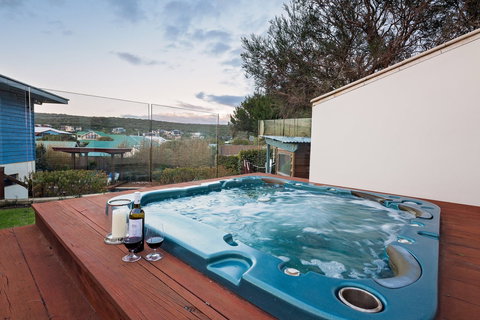 Fragrant Harbour - Taree Accommodation 1