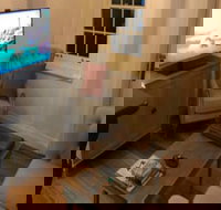 Lythgo's Row Colonial Cottages - Taree Accommodation