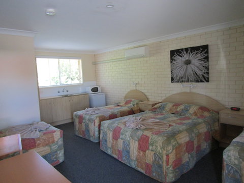 Manilla Motel - Taree Accommodation 2