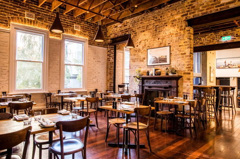 Sage Hotel West Perth - Taree Accommodation 2