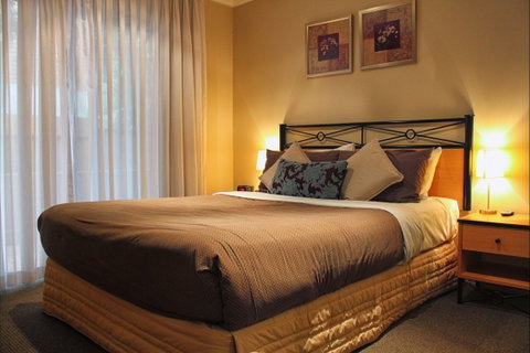 Wollongong Serviced Apartments - Taree Accommodation 0