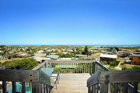 3 Henley Street - Goolwa Beach - Taree Accommodation 0