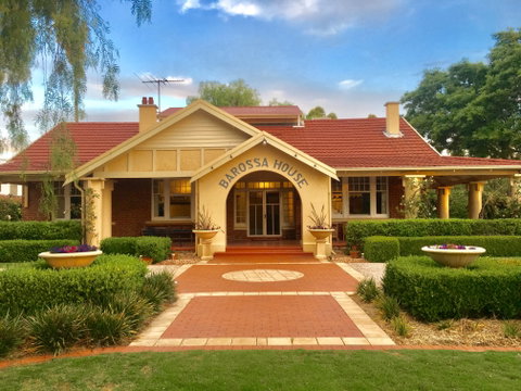 BAROSSA  HOUSE - Taree Accommodation 0
