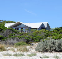 Cassini Beach House - Taree Accommodation