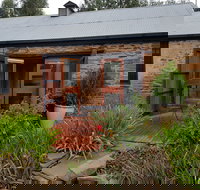 Cypress Studio - Mintaro - Taree Accommodation