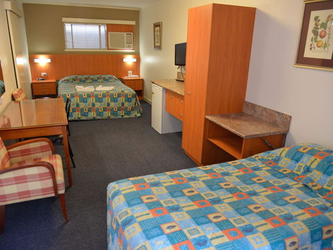 Motel Monaco - Taree Accommodation 0