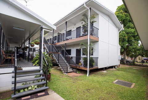 Palm Island Motel - Taree Accommodation 2