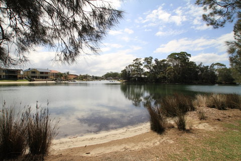 Ray Of Sunshine-Waterfront Reserve - Taree Accommodation 1