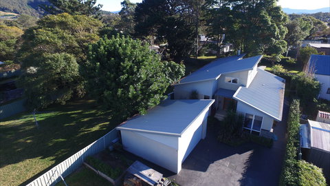 Renown House - Taree Accommodation 0
