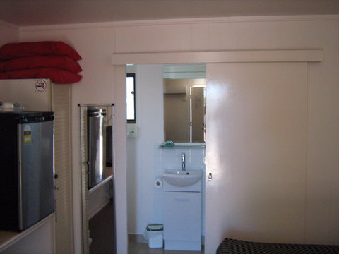 Rest Easi Motel - Taree Accommodation 1