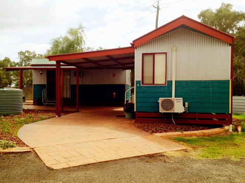 Roma Big Rig Tourist Park - Taree Accommodation 2
