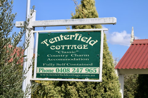 Tenterfield Luxury Historic Cottage - Taree Accommodation 1