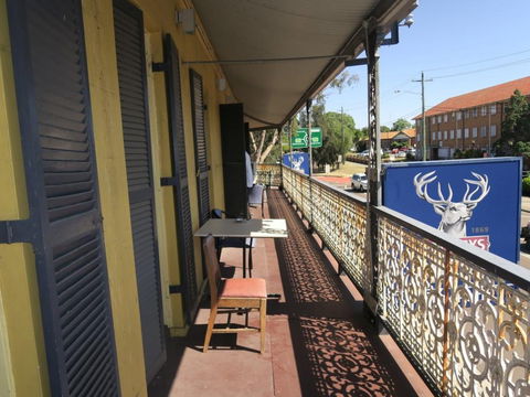 The Family Hotel Maitland - Taree Accommodation 1