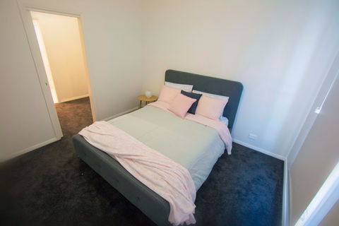 The Races - Wellington - Taree Accommodation 2